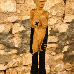 Frau mit Micky Maus Ohren